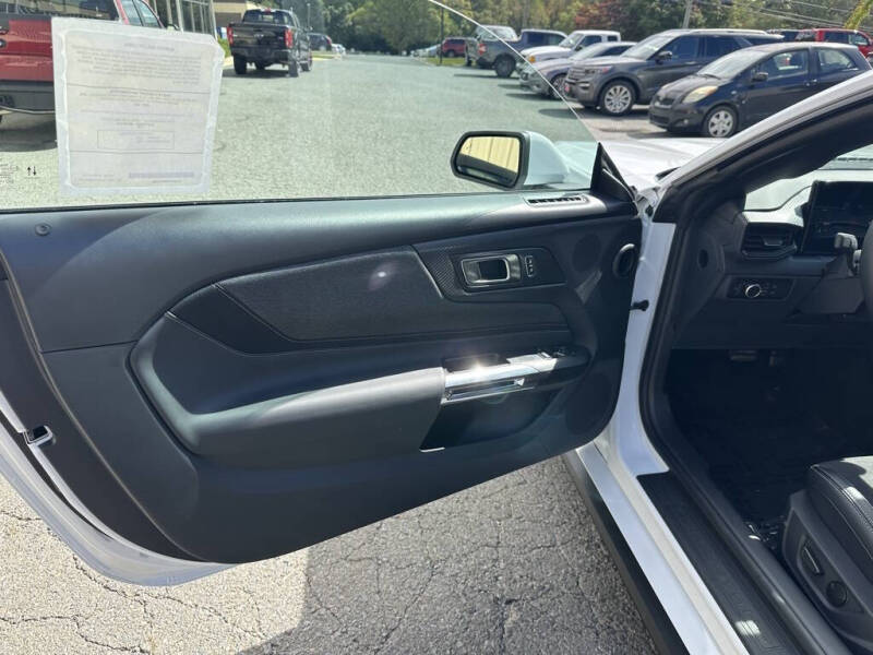 2025 Ford Mustang EcoBoost