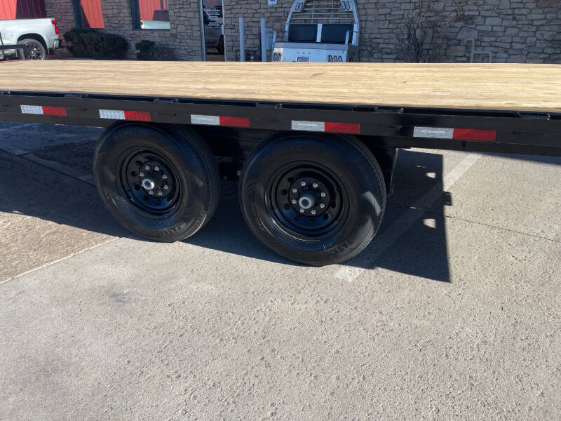 2026 PJ Trailers L7