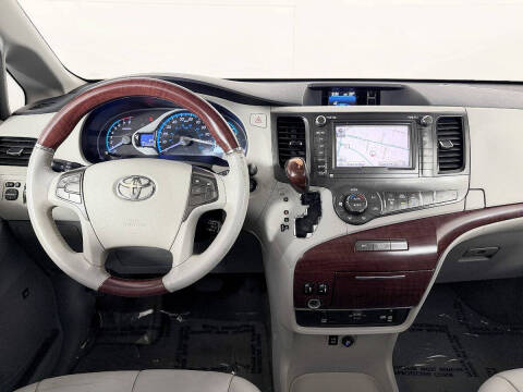 2013 Toyota Sienna