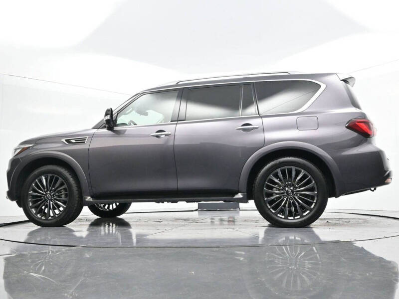 2022 Infiniti QX80 Premium Select