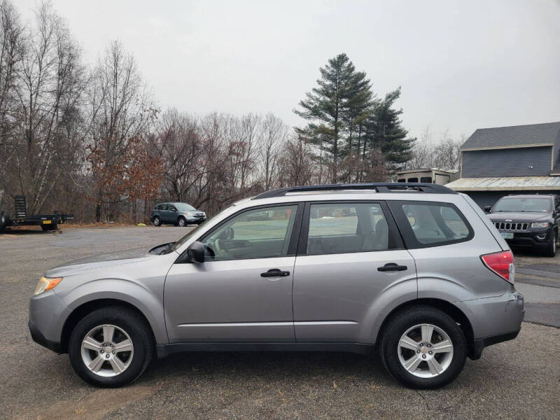 2011 Subaru Forester X photo 8