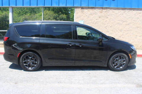 2018 Chrysler Pacifica Touring L Plus