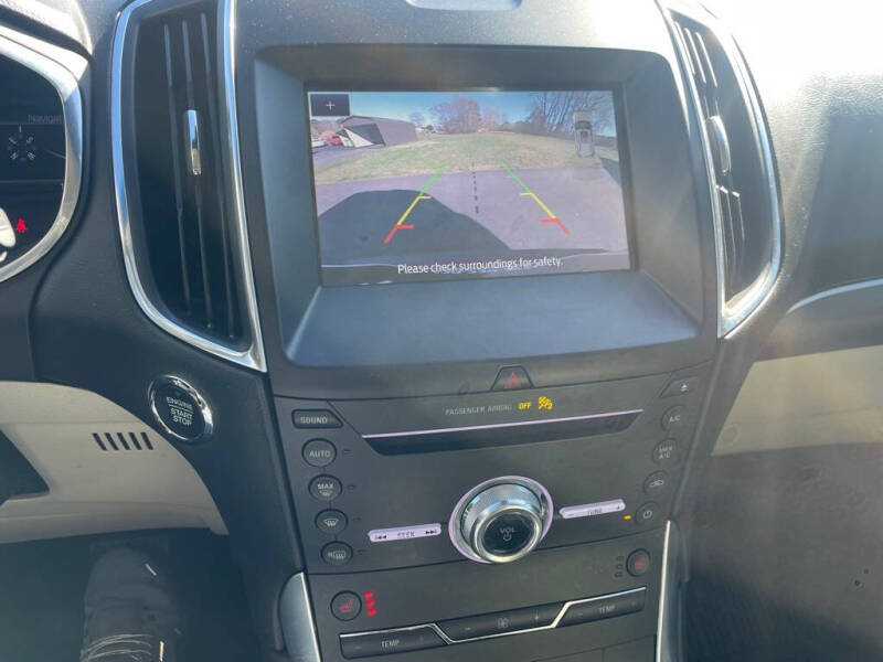 2019 Ford Edge Titanium