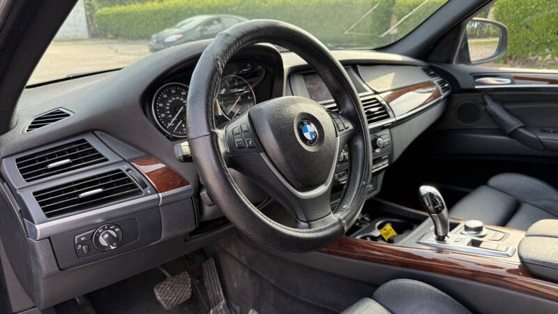 2008 BMW X5 4.8i