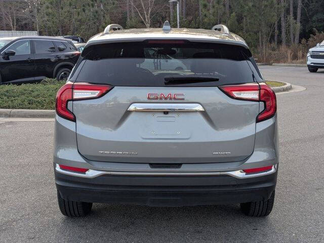 2024 GMC Terrain SLT