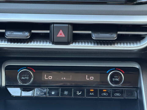 2022 Kia K5