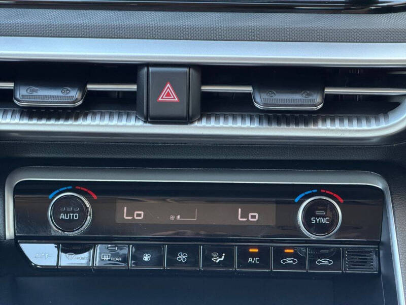 2022 Kia K5