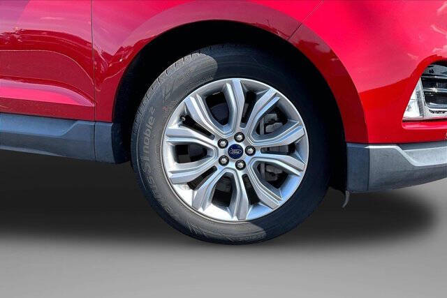 2021 Ford Edge Titanium
