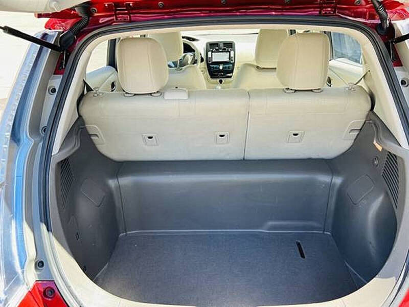 2012 Nissan LEAF