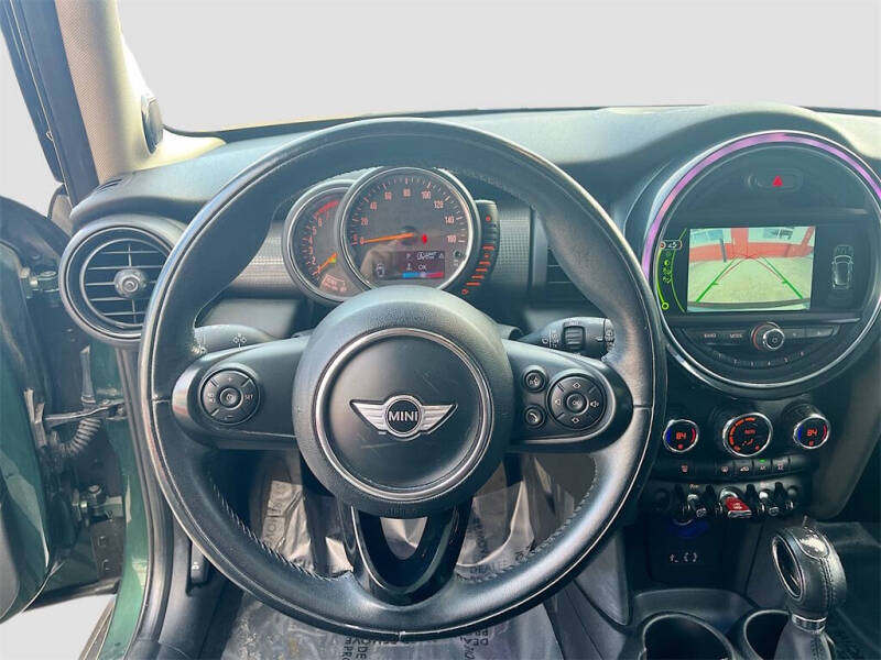 2017 MINI Hardtop 4 Door Cooper