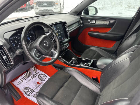 2020 Volvo XC40 T5 R-Design