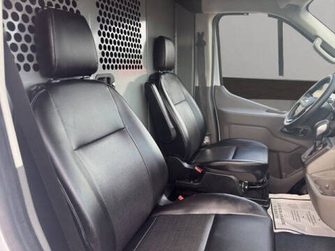 2024 Ford Transit 250