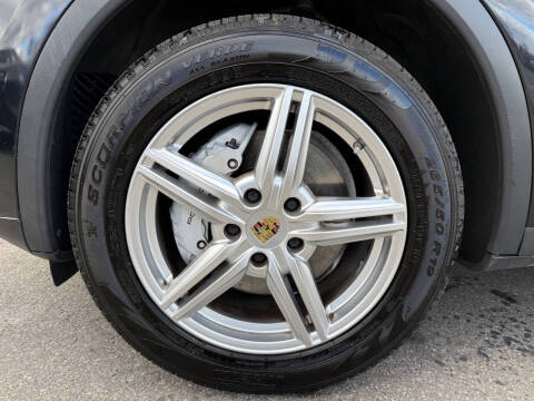 2016 Porsche Cayenne S