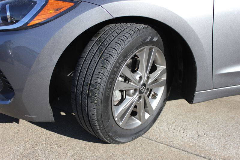 2018 Hyundai Elantra