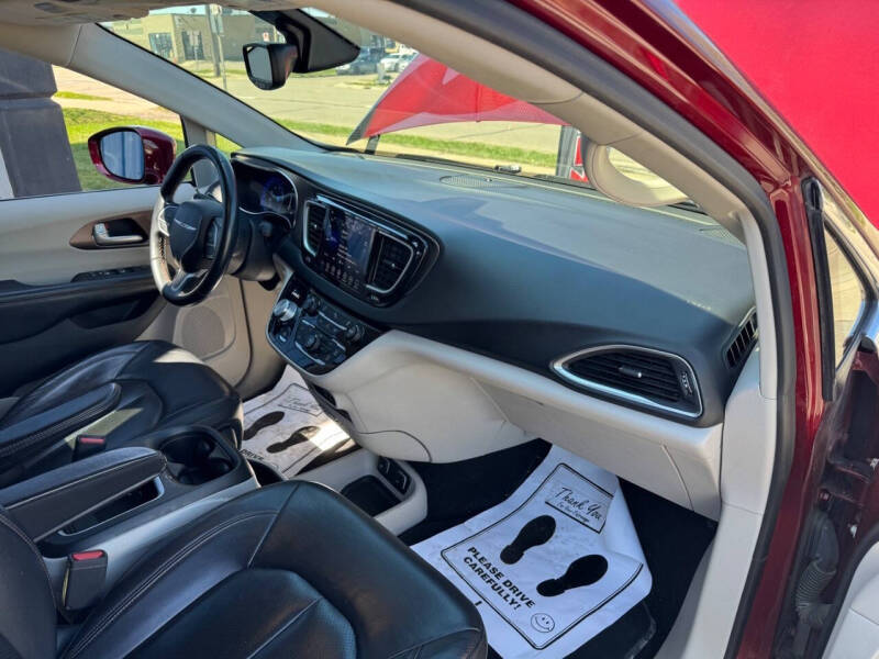 2018 Chrysler Pacifica Touring L Plus