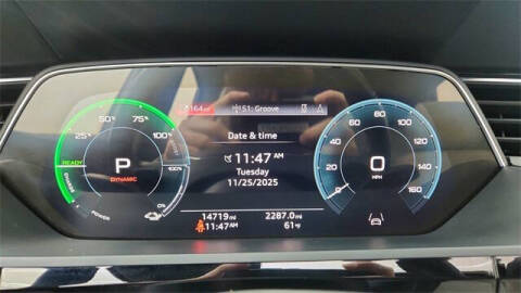 2024 Audi Q8 Sportback e-tron quattro Prestige S line