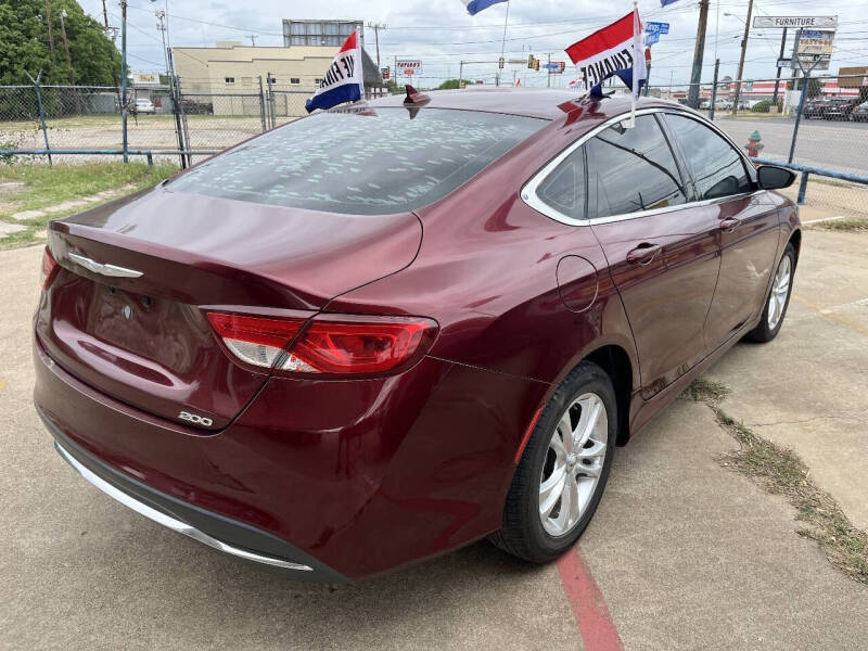 2017 Chrysler 200 Limited