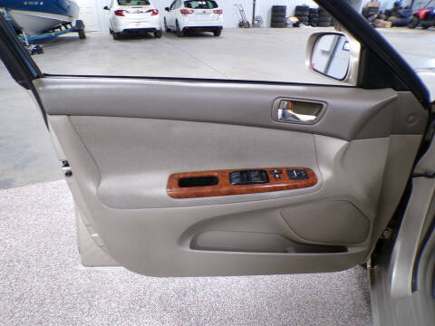 2004 Toyota Camry XLE
