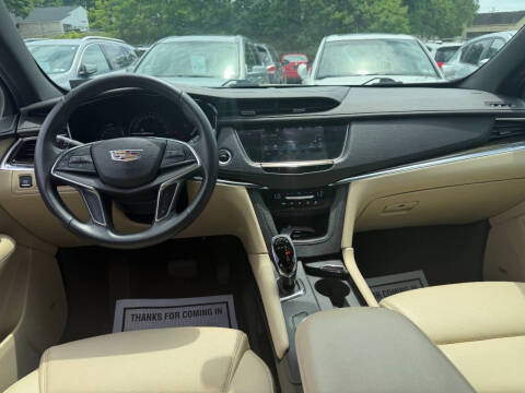 2017 Cadillac XT5