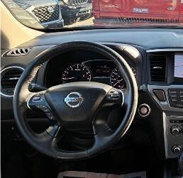 2019 Nissan Pathfinder SL