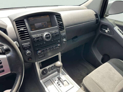2012 Nissan Pathfinder Silver Edition