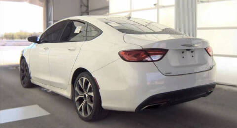 2015 Chrysler 200 S
