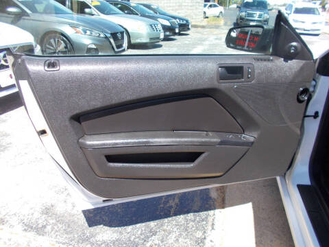 2014 Ford Mustang V6