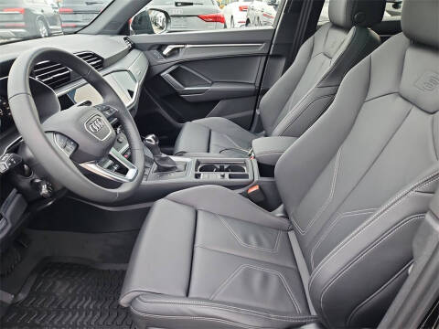 2025 Audi Q3 quattro S line Premium 45 TFSI