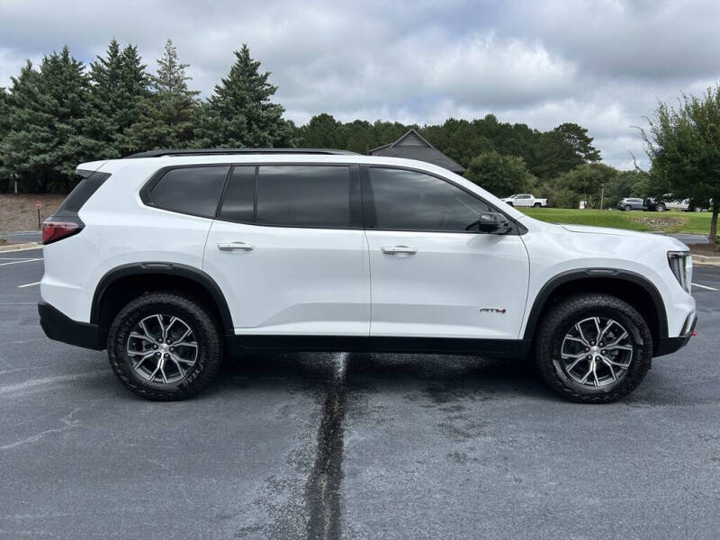 2025 GMC Acadia AT4