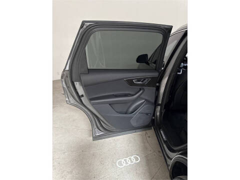 2020 Audi Q7 quattro Premium Plus 55 TFSI