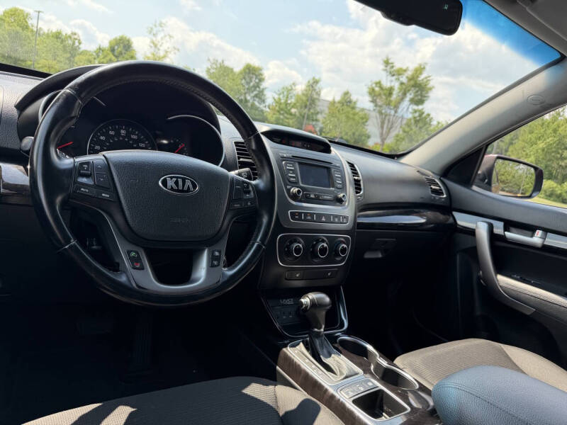 2015 Kia Sorento LX