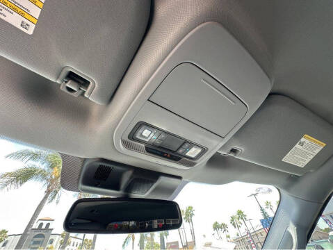 2024 Ford F-150 Lightning Flash