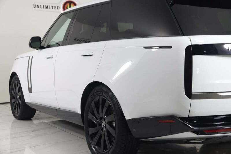 2024 Land Rover Range Rover P400 SE