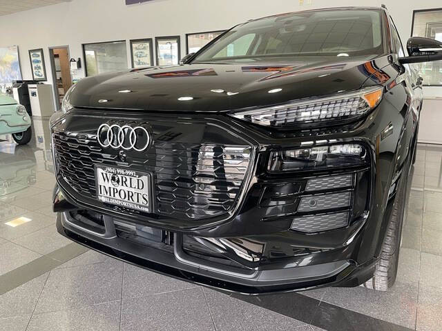 2025 Audi Q6 e-tron quattro Premium Plus