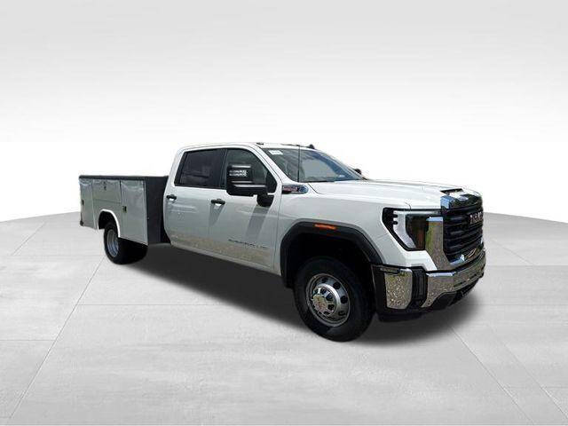 2025 GMC Sierra 3500HD CC Pro