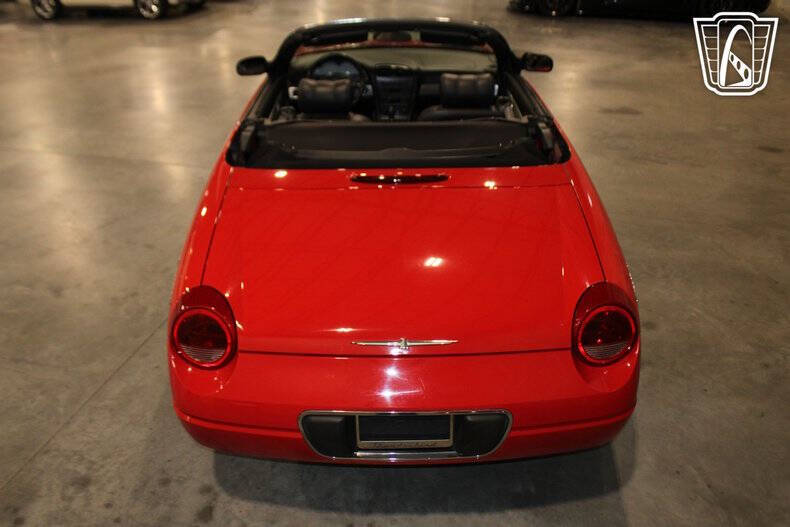 2002 Ford Thunderbird Deluxe