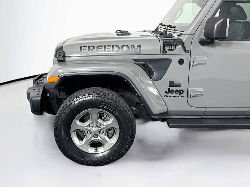 2021 Jeep Gladiator Sport