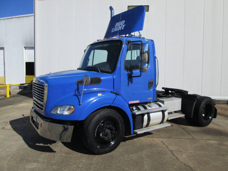 2011 Freightliner Business class M2