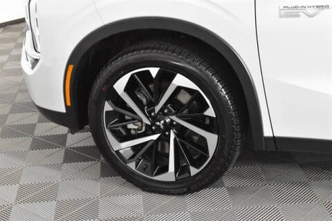 2024 Mitsubishi Outlander PHEV SE