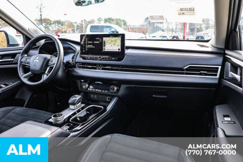 2025 Mitsubishi Outlander SE