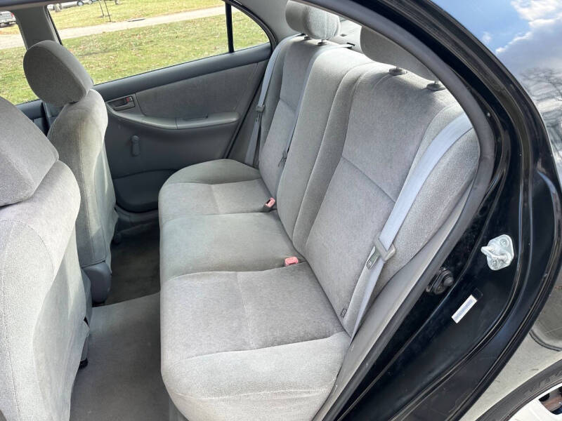 2004 Toyota Corolla CE