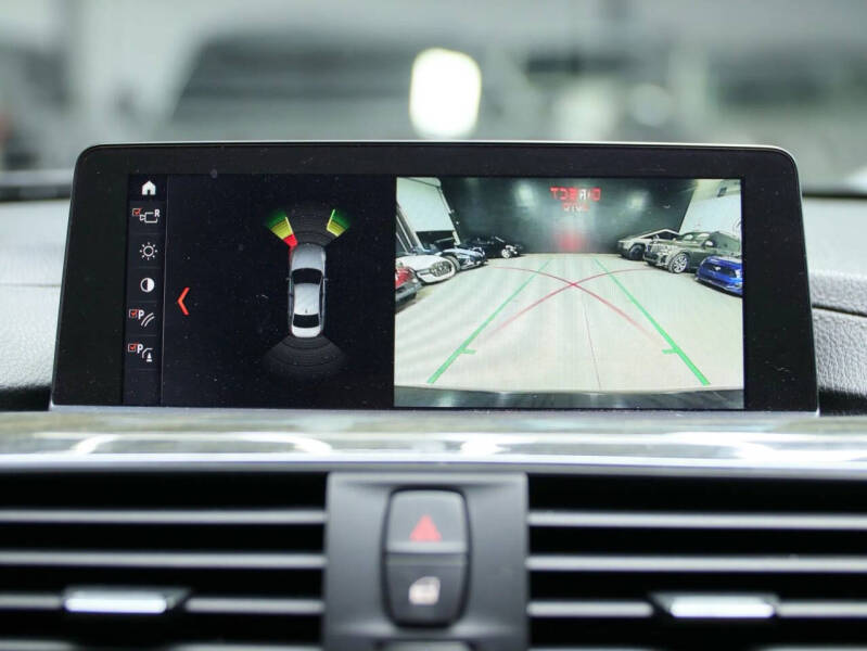 2018 BMW 3 Series 330i xDrive