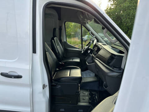 2022 Ford Transit 250