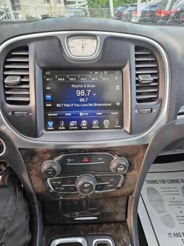 2016 Chrysler 300 C