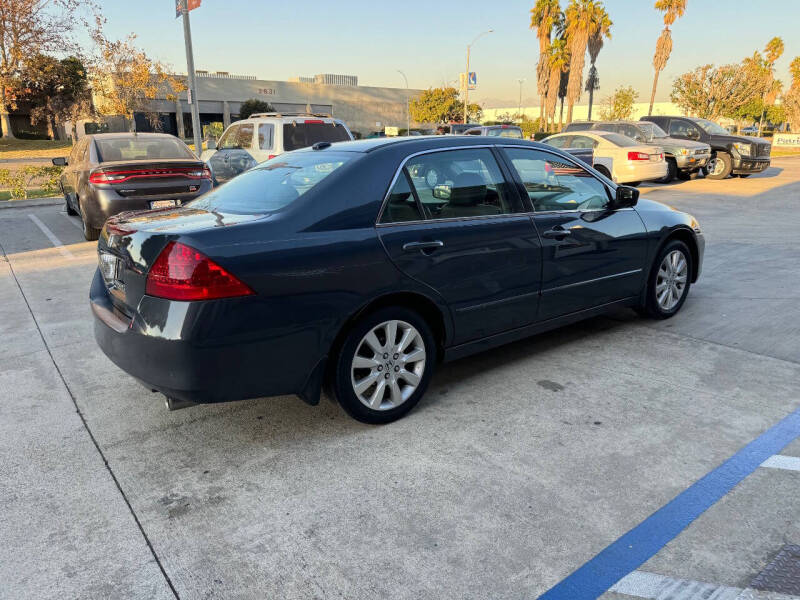 2007 Honda Accord 3.0 EX photo 11