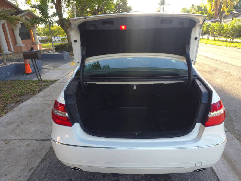 2011 Mercedes-Benz E-Class
