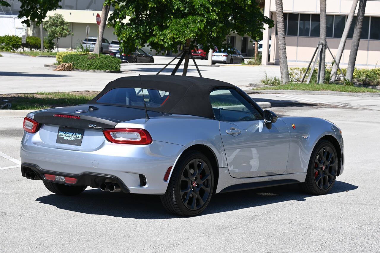2018 FIAT 124 Spider 14