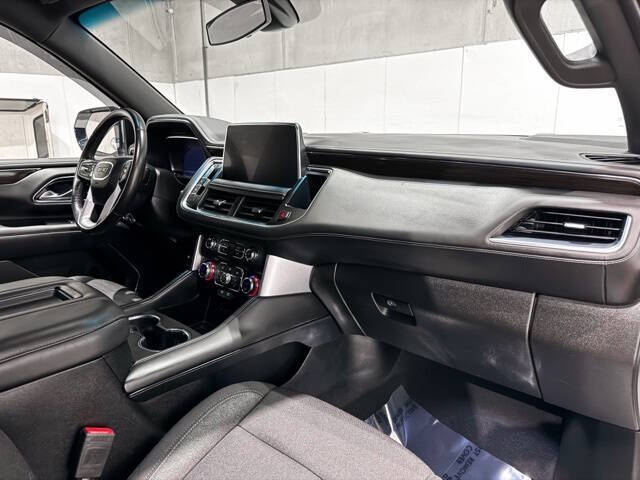 2022 GMC Yukon XL SLE