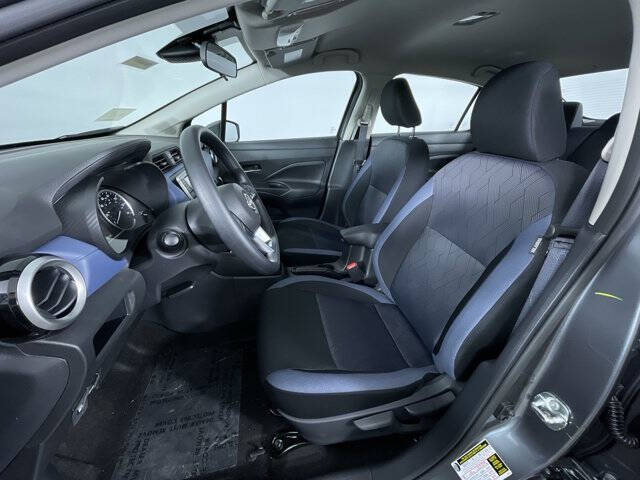 2025 Nissan Versa SV