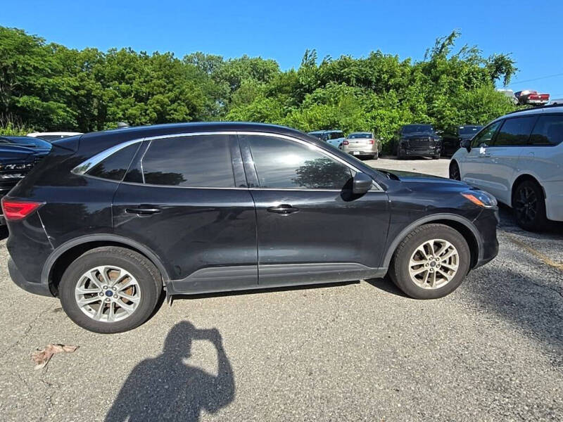 2022 Ford Escape SE